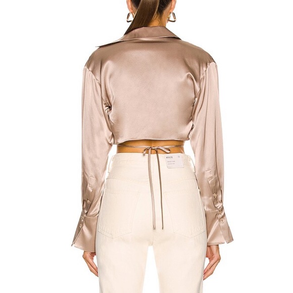 Stunning silk crop blouse with waist tie, deep neckline & elegant sleeves. New. - Picture 3 of 5